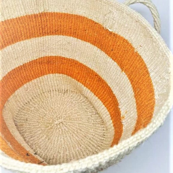 Large natural sisal weaved basket tote bag, orange & natural beige, from Kenya - Picture 2 of 6